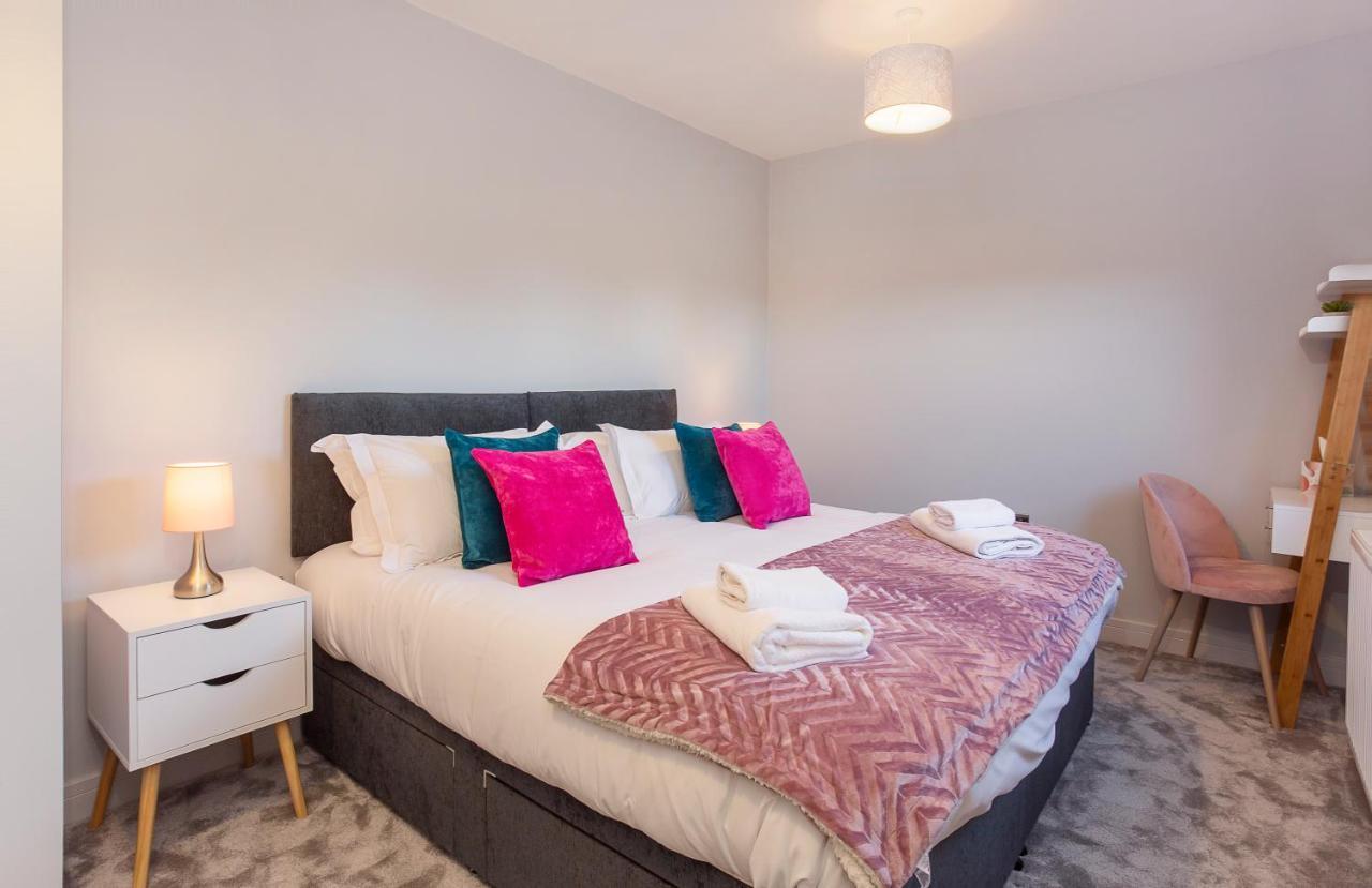 Апартаменты The Luxury Potting Shed With Free Parking! Йорк Экстерьер фото